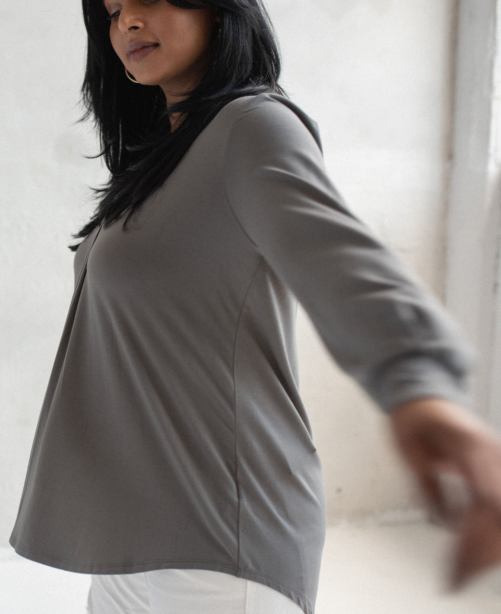 encircled - The Comfy Blouse lives up to its name - looks stylish and feels  like a dream. ☁️💕⁠ Shop the Comfy Blouse👇 Canada:   US + Outside Canada
